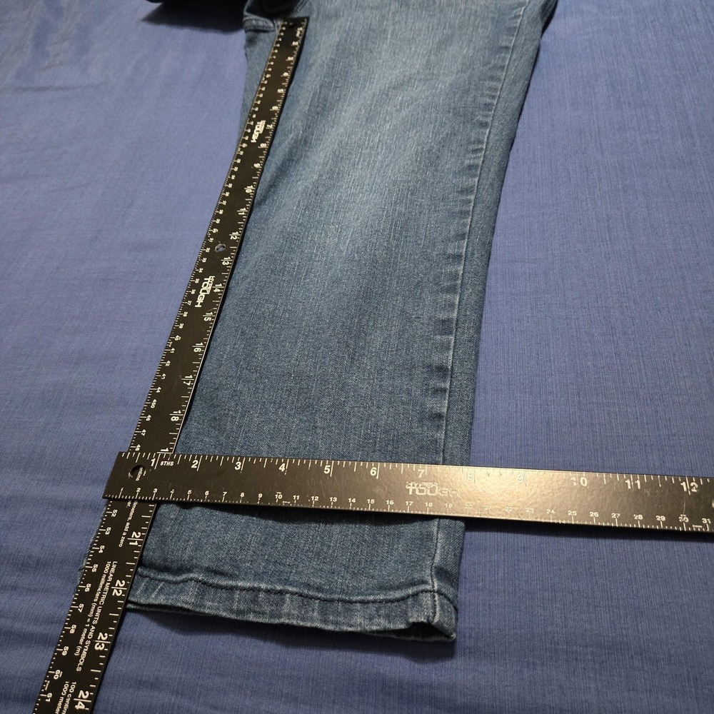 Nine West Capri Jeans Womens 10 Blue Medium Wash Mid Rise Chrystie Stretch Denim - Picture 2 of 9